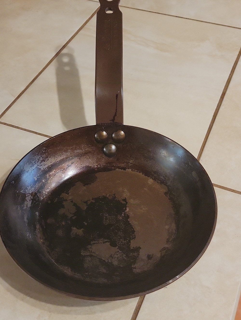 De Buyer Carbon Steel Tortilla Crepe Fry Pan 8in